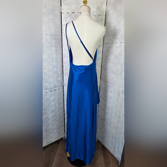 HELLO MOLLY One-Shoulder Gown - Picture 7 of 8